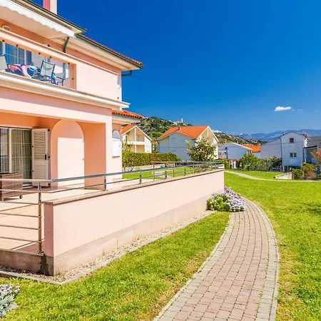 Daisy With A View Apartament Baška