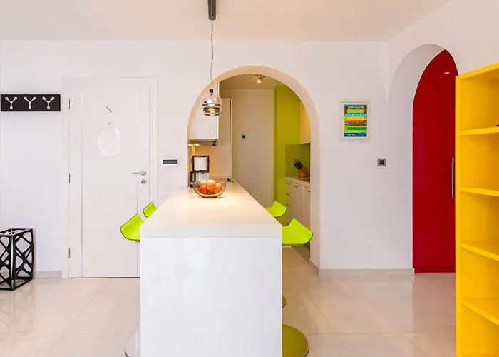 Daisy With A View Apartamento