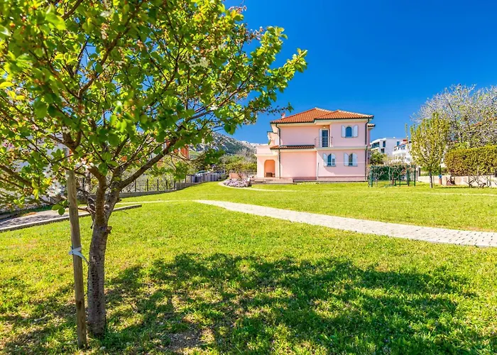 Apartamento Daisy With A View *