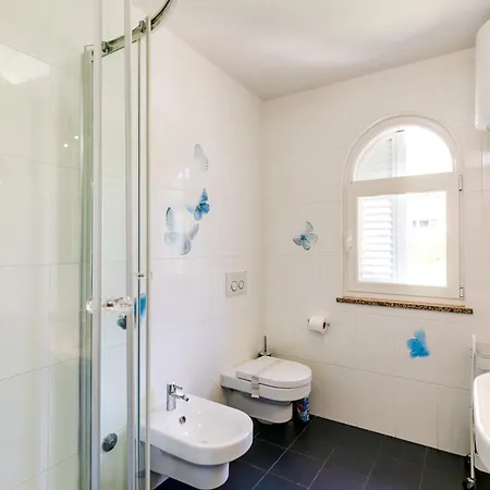 Daisy With A View Baška