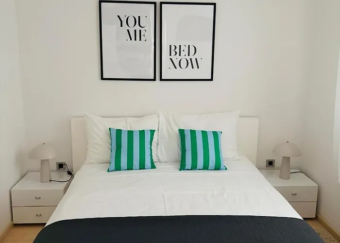 Daisy With A View Apartmán