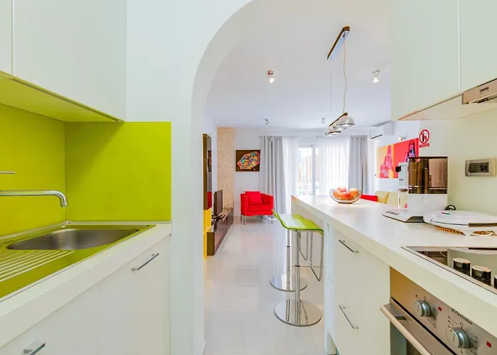 Daisy With A View Baška